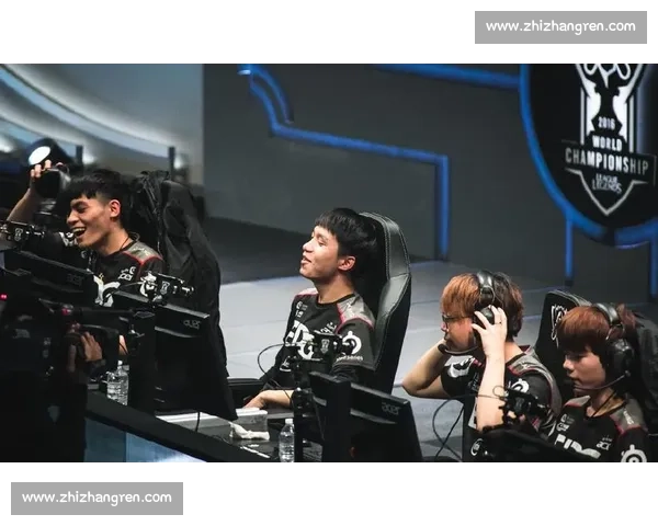 太燃了！MSI季中冠军赛现场气氛炸裂，粉丝泪洒现场！